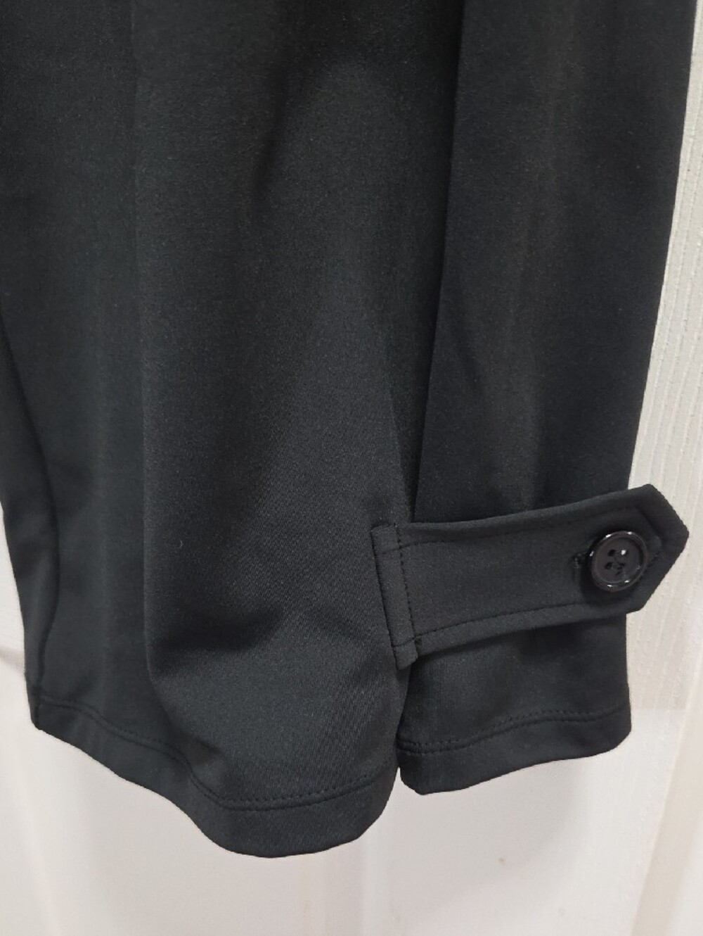 HALARA Black Wide-Leg Crop Pants - Picture 2 of 6